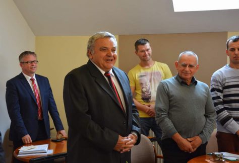 Burmistrzowie i sołtysi podziękowali urzędnikowi