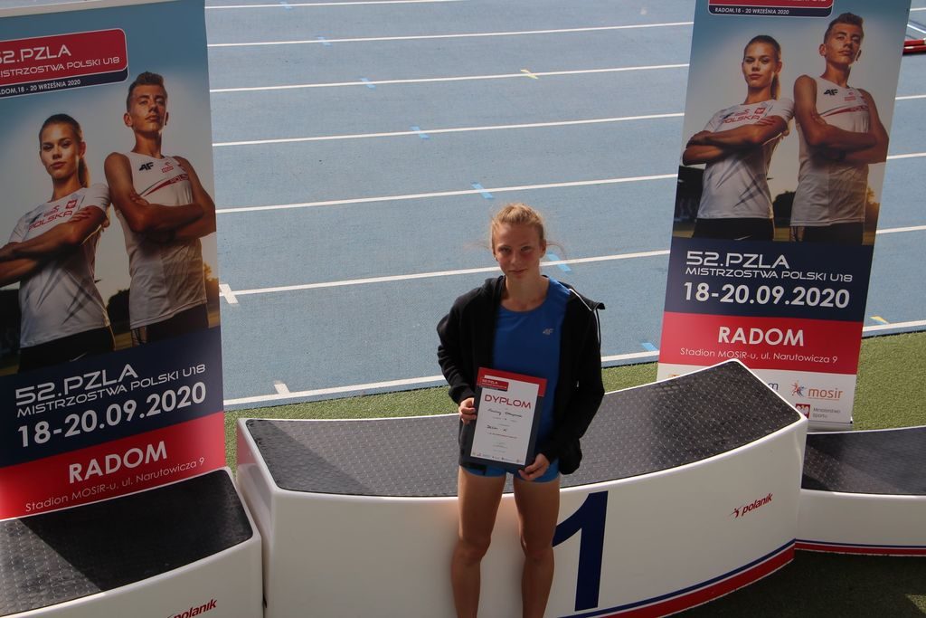 Paulina Stępniak zdobyła 5. miejsce w Mistrzostwach Polski U18 w lekkiej atletyce.