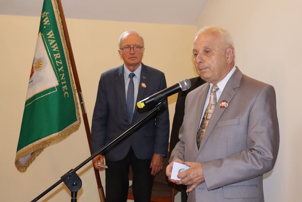 Wręczenie odznaczeń w sali sesyjnej